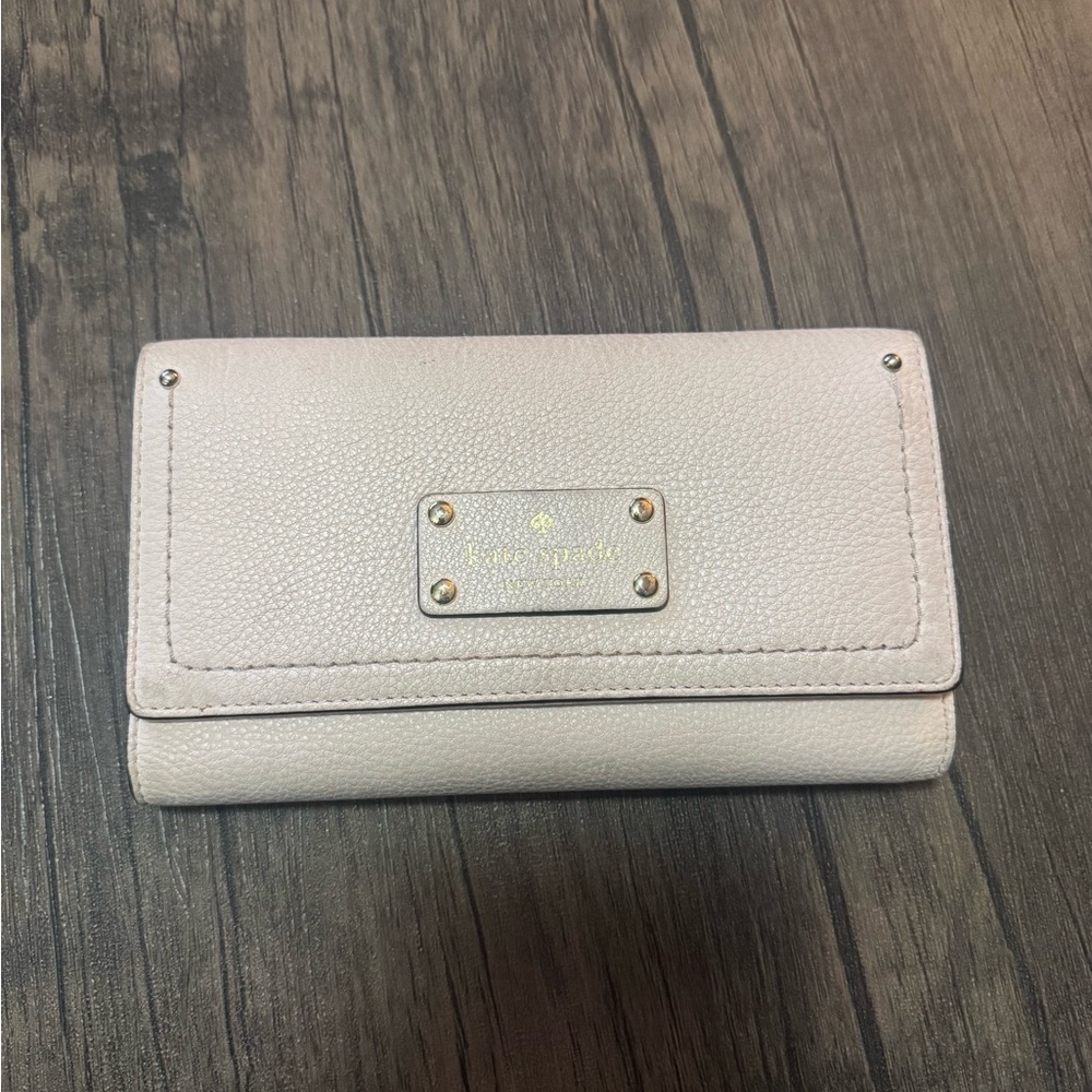 Kate Spade light pink wallet